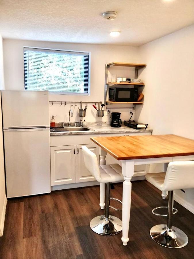 Two Fully Equipped Apartments And A Studio 5 Miles From The Beach 圣彼得堡 外观 照片
